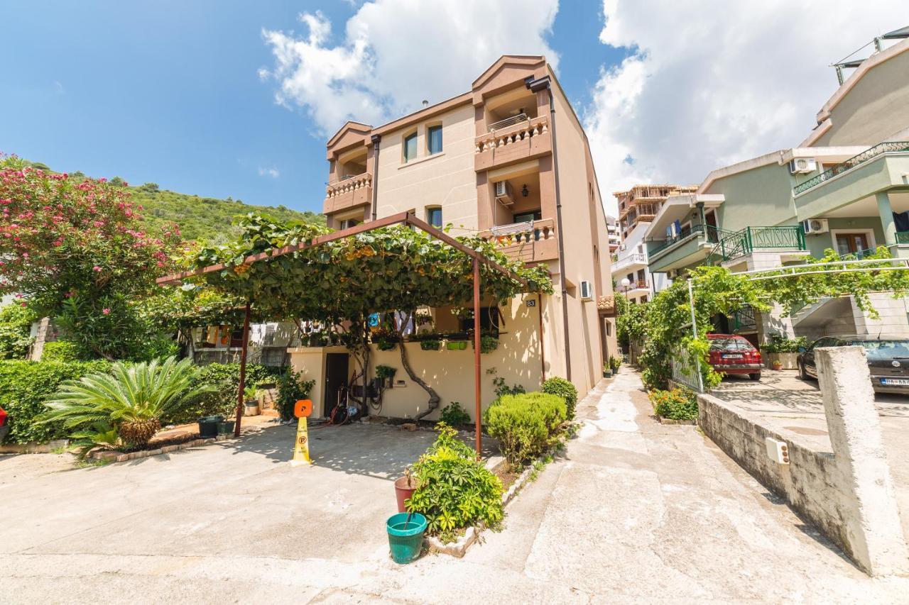 Villa Vera Budva Luaran gambar