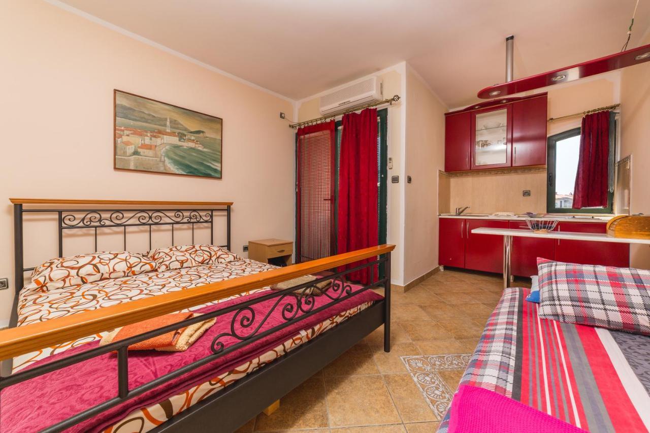 Villa Vera Budva Luaran gambar