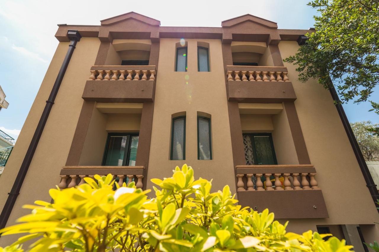 Villa Vera Budva Luaran gambar
