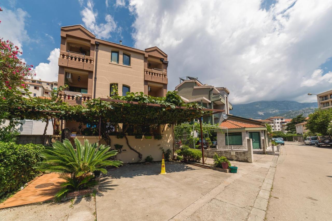 Villa Vera Budva Luaran gambar