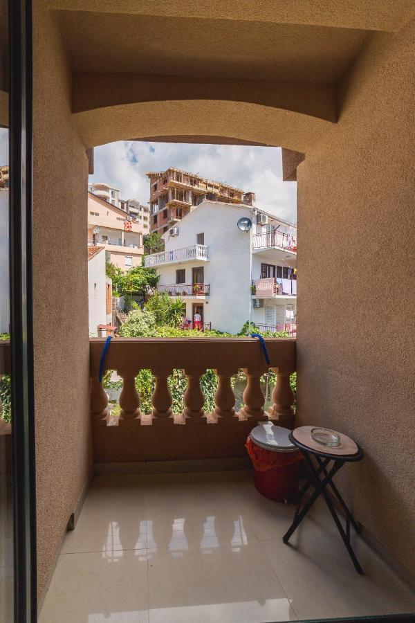 Villa Vera Budva Luaran gambar