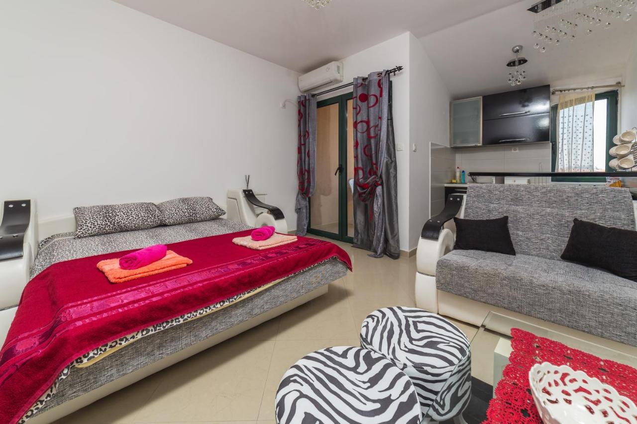 Villa Vera Budva Luaran gambar